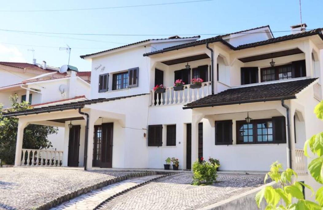 Vivenda Alju Villa Ourem Exterior photo